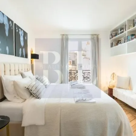 Appartamento Dauphine Saint Germain 6th Arr 2bedrooms Parigi